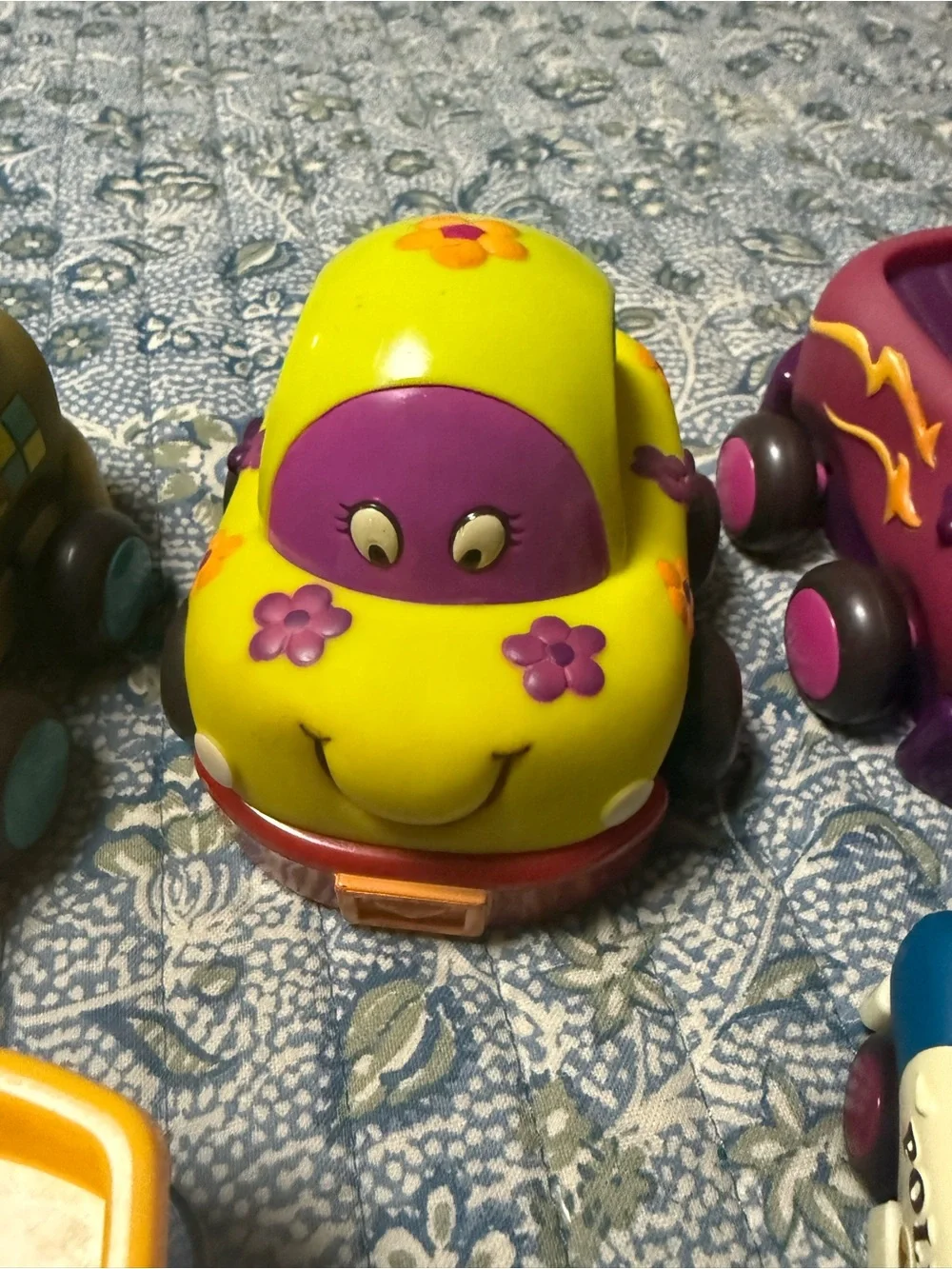 Weeee‎ is! Toy Car Set - Assorted Color Push Vehicles